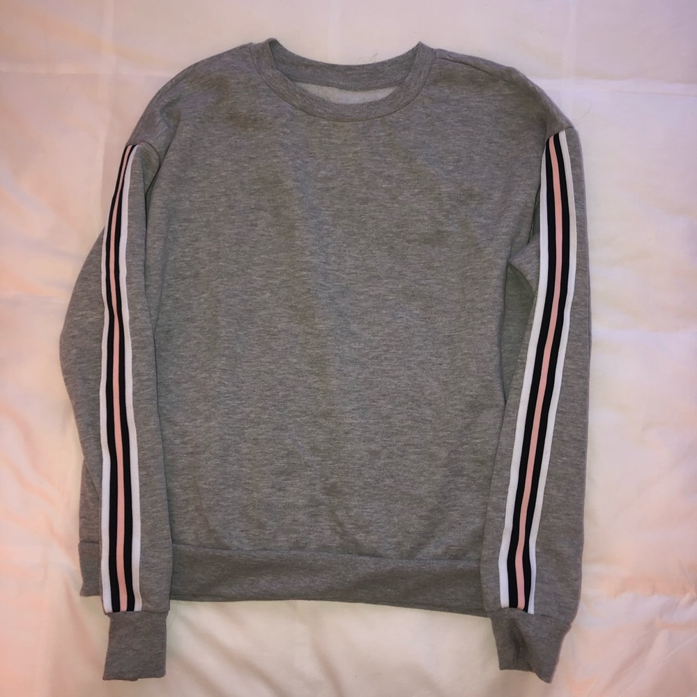 Gray crewneck sweater